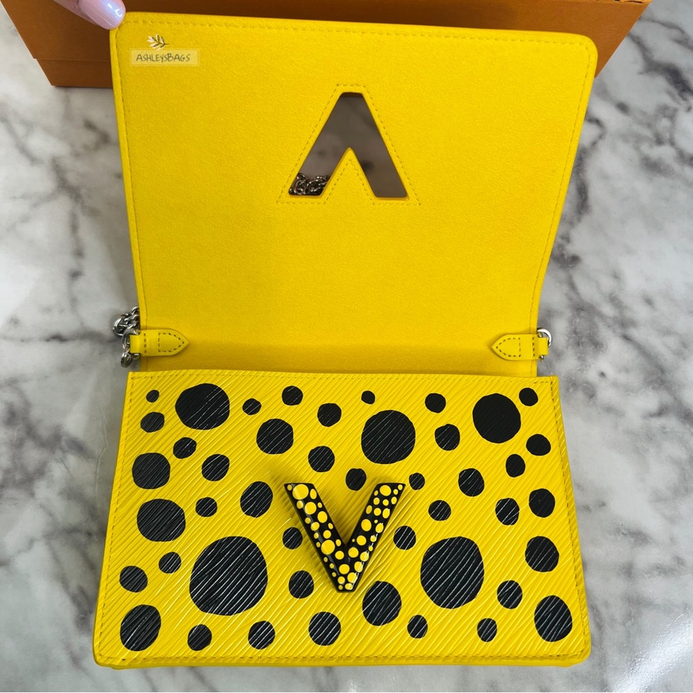 Louis Vuitton x Yayoi Kusama Twist Belt Chain Wallet In Jaune Noir - Picture 8 of 16